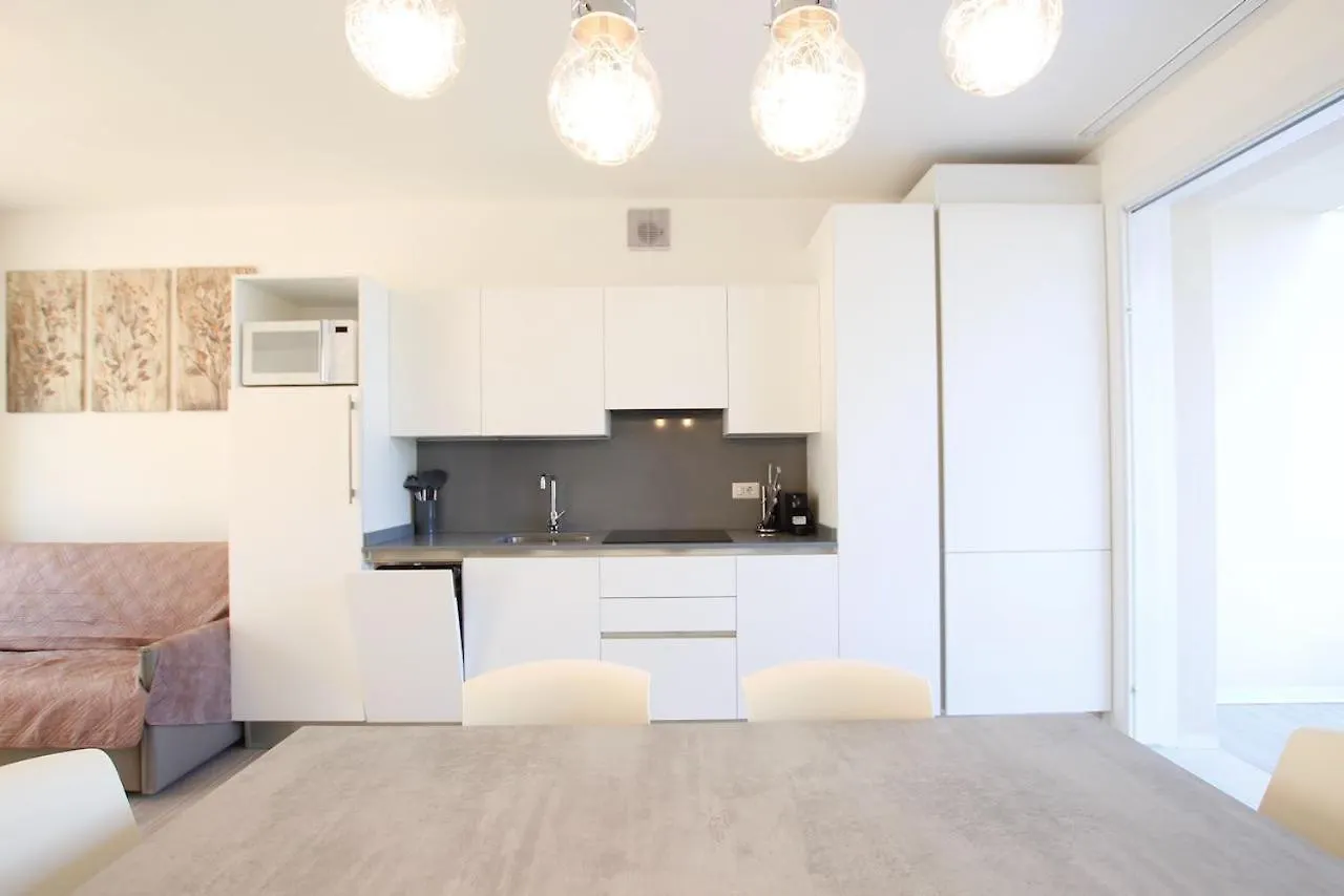 Appartamento Le Tropezien Lido di Jesolo 0*,  Italia